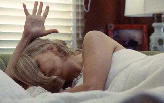 Uma Mulher Sob Influência (Ciclo John Cassavetes) / A Woman Under the  Influence (1974) - filmSPOT